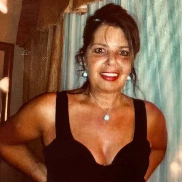 Meet your Posher, Michele - Picture 14 of 15